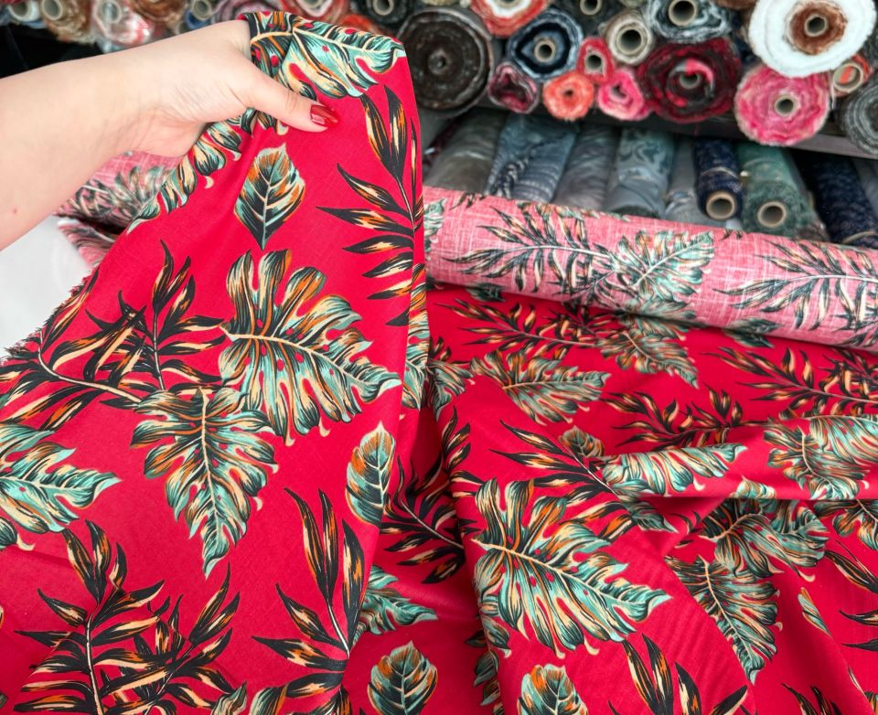 Flam Keten Kumaş %100 Pamuk Kırmızı Yaprak Desen