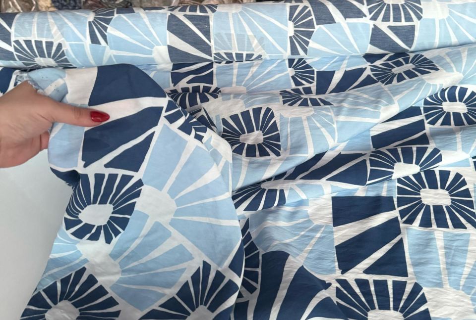 Ayrobin Kumaş (Tensel/Modal Kumaş) Geometrik Çiçek Desen Bebe Mavi Renk