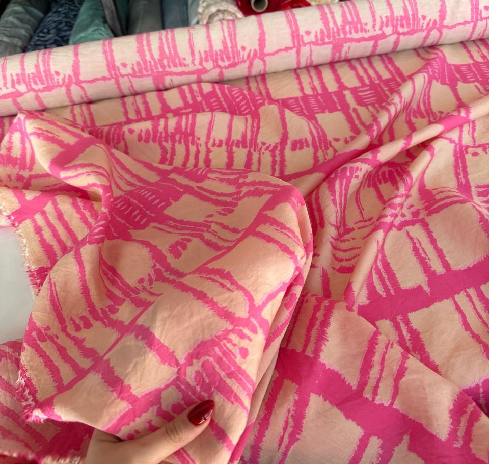 Ayrobin Kumaş (Tensel/Modal Kumaş)  Asimetrik Kare Desen Pembe Renk