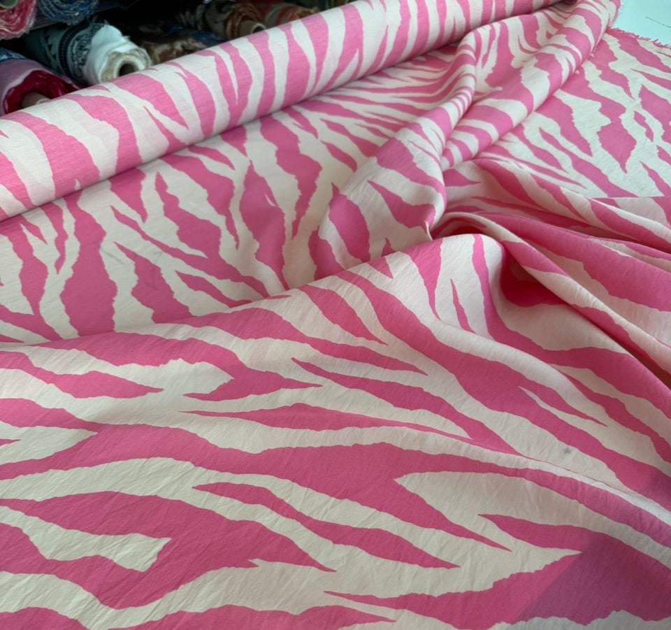 Ayrobin Kumaş (Tensel/Modal Kumaş)  Pembe Renk Zebra Desen