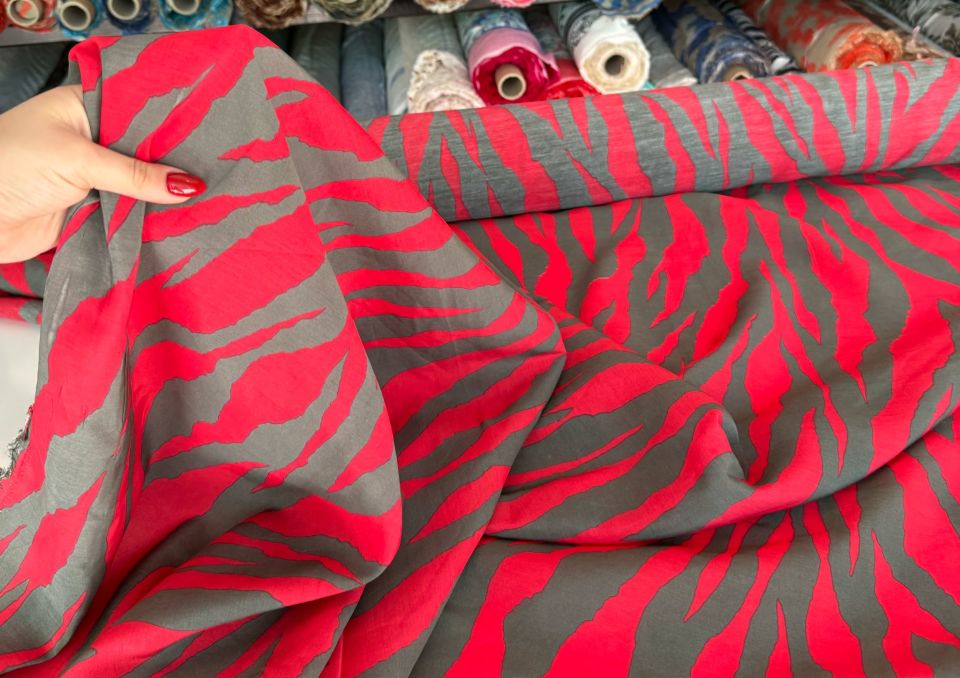 Ayrobin Kumaş (Tensel/Modal Kumaş)  Bordo Renk Zebra Desen