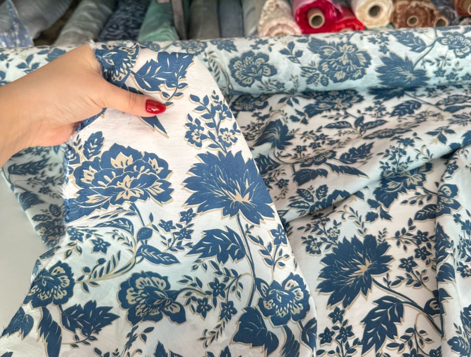 Ayrobin Kumaş (Tensel/Modal Kumaş) Çiçek Desen Mavi