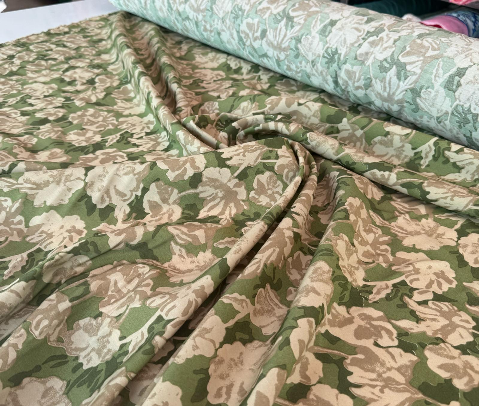 Ayrobin Kumaş (Tensel/Modal Kumaş) Küçük Yeşil Çiçekli