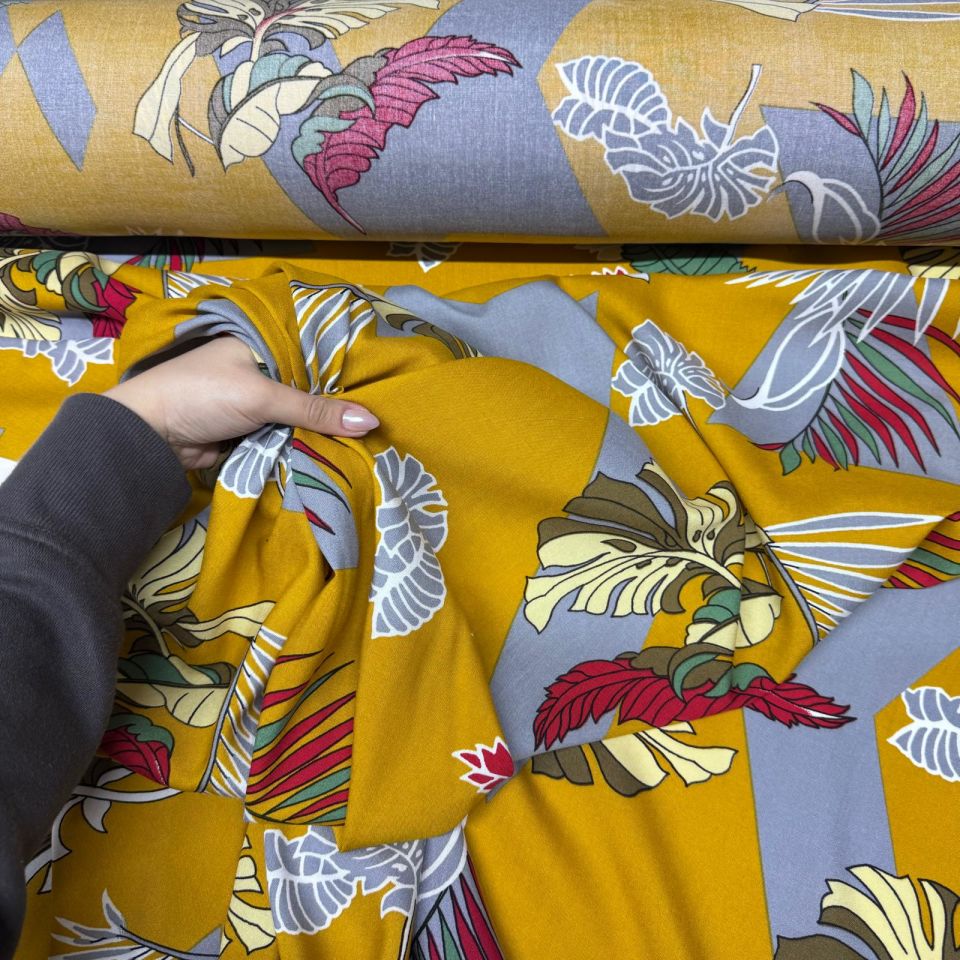 Viskon Kumaş Hardal Renk Büyük Çiçek&Yaprak Geometrik Desenli %100 Pamuk