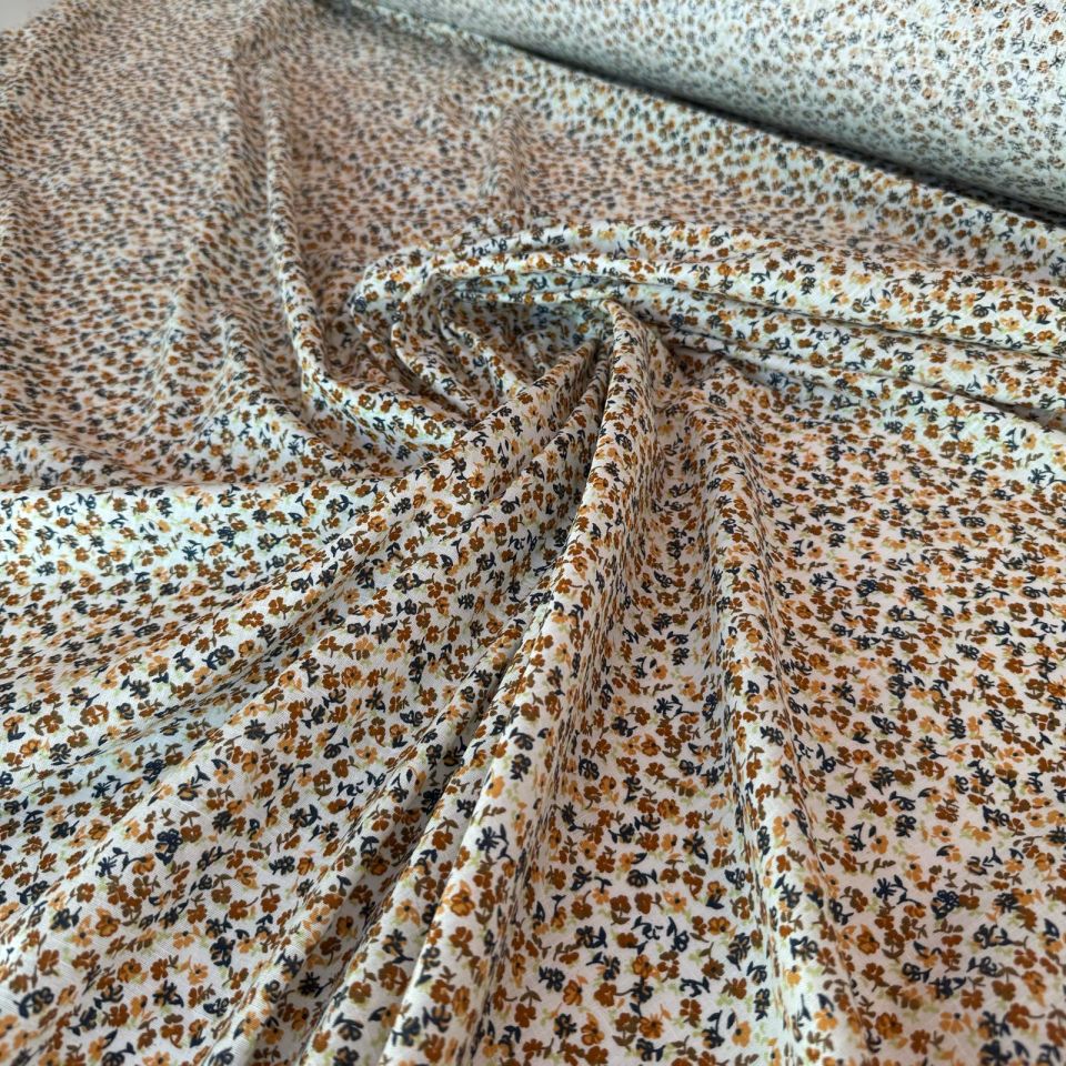 %100 Pamuk Flam Keten Kumaş Turuncu Küçük Çiçek Desenli Emprime