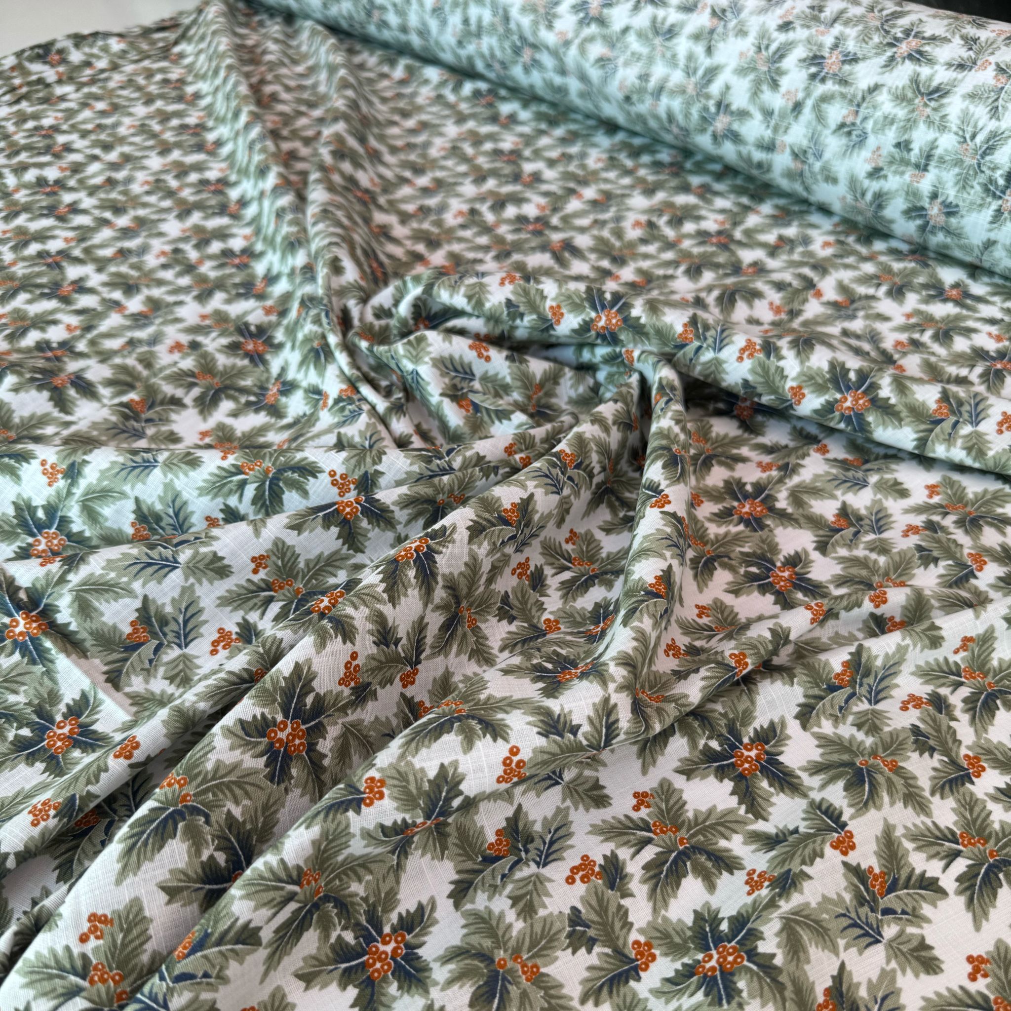 %100 Pamuk Flam Keten Kumaş Kokina Çiçek Desenli Kırmızı Yeşil