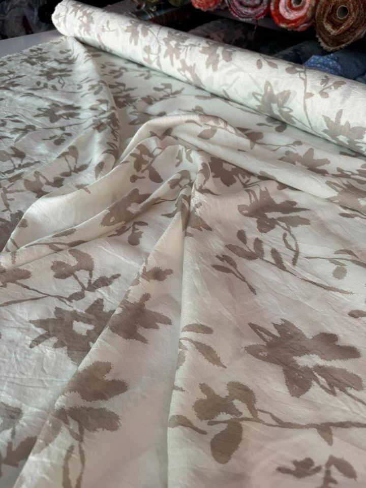 Mango Şifon Kumaş Desenli Mango Şifon Kumaş Çiçek Desenli Bej Renk