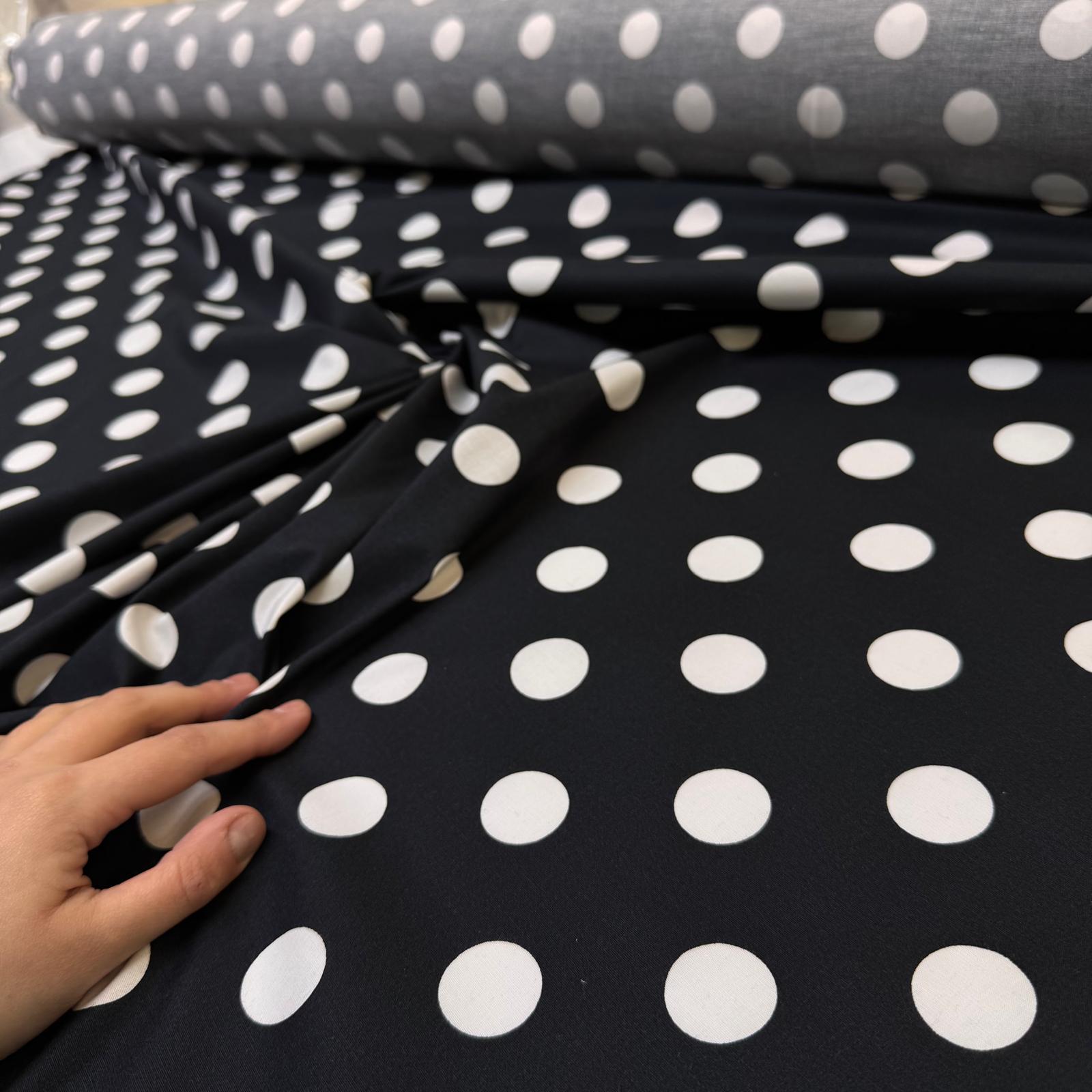 Poplin Kumaş Siyah Beyaz Renk Puantiyeli Desen %100 Pamuk Çift En