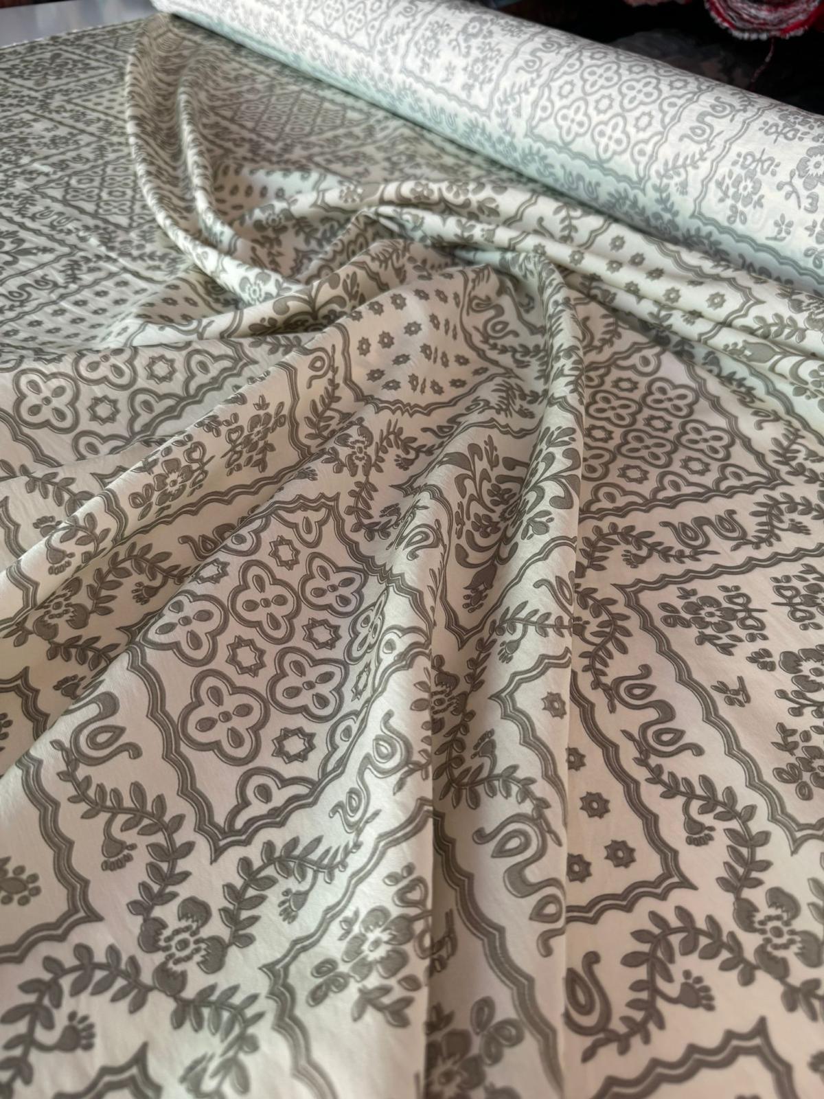 Ayrobin Kumaş Modal Etnik Desenli Vizon Renk Çiçekli