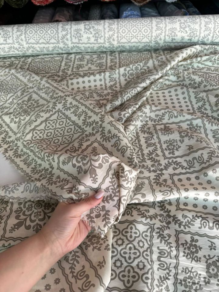 Ayrobin Kumaş Modal Etnik Desenli Vizon Renk Çiçekli