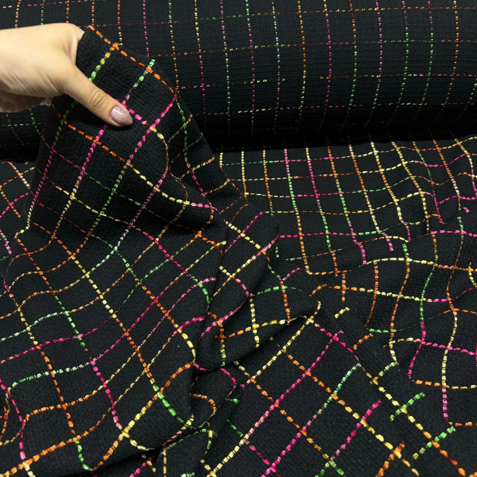 Tüvit Şanel Kumaş Renkli Siyah Renk