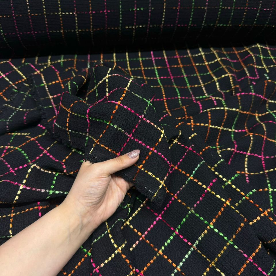 Tüvit Şanel Kumaş Renkli Siyah Renk