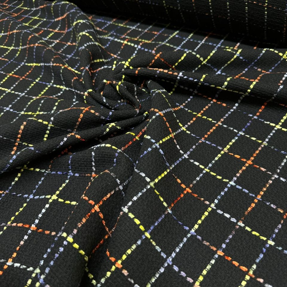 Tüvit Desenli Şanel Kumaş Renkli Siyah Renk