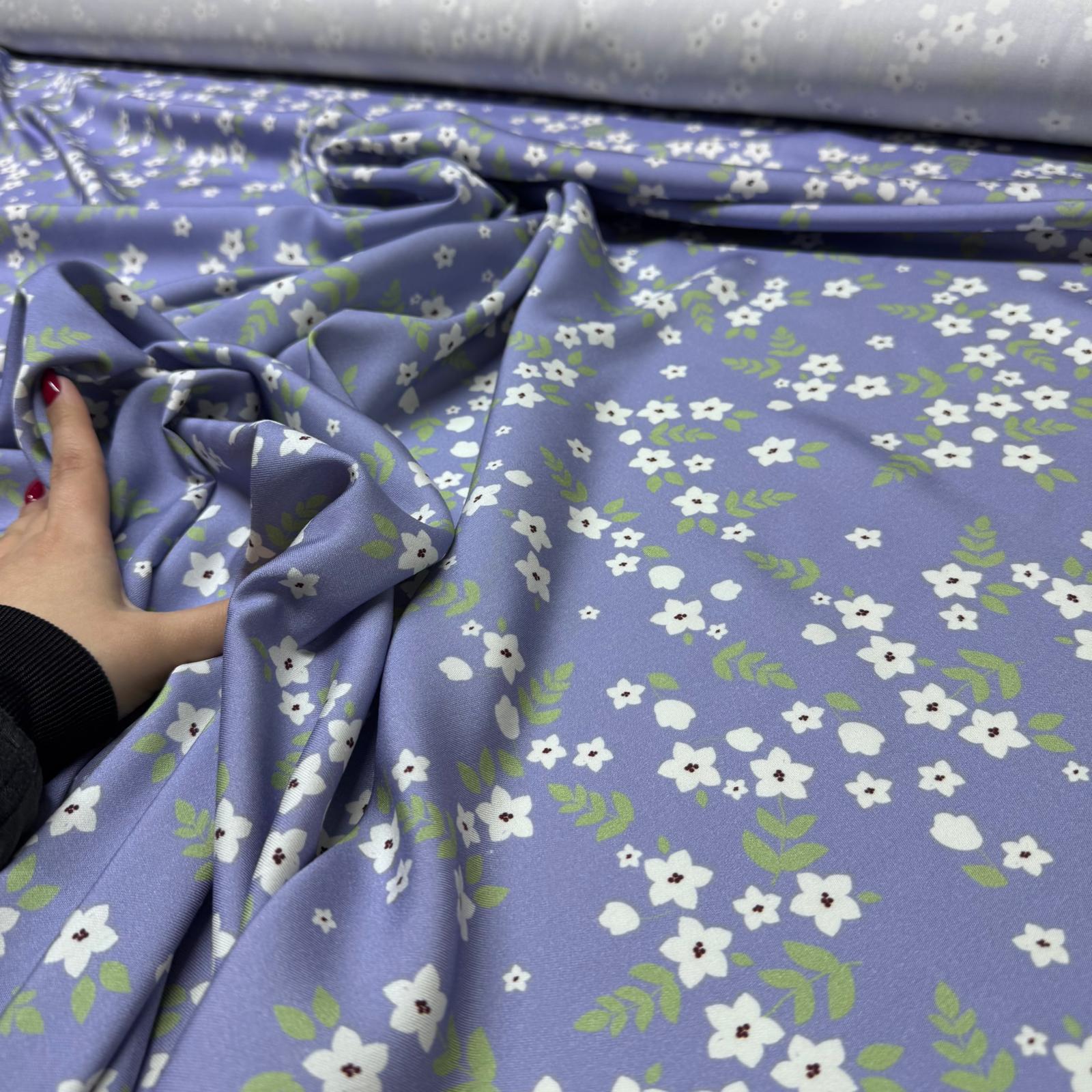 Belmando Viskon Kumaş Mavi Renk Papatya Çiçek Desen