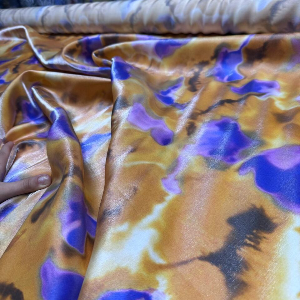 Floş Saten Kumaş Parlak Işıltılı Çift En Turuncu Mor Desenli