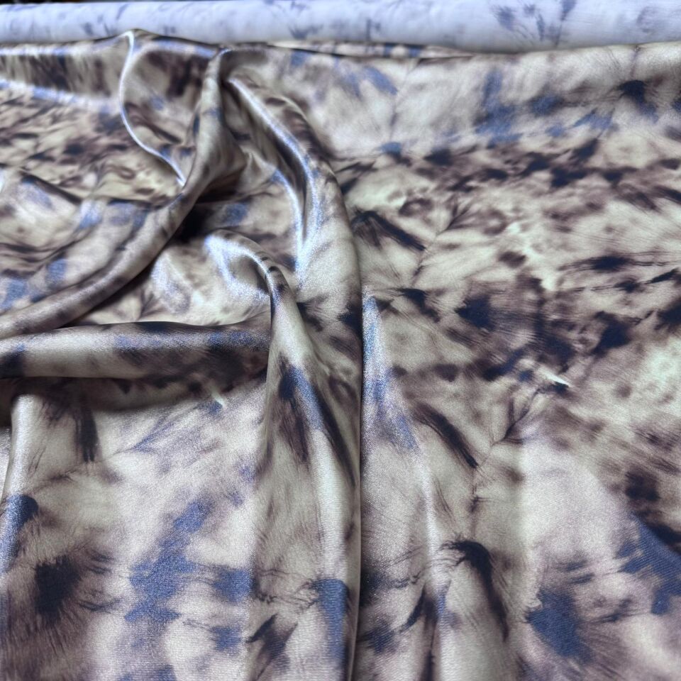 Floş Saten Kumaş Parlak Işıltılı Çift En Vizon Desenli