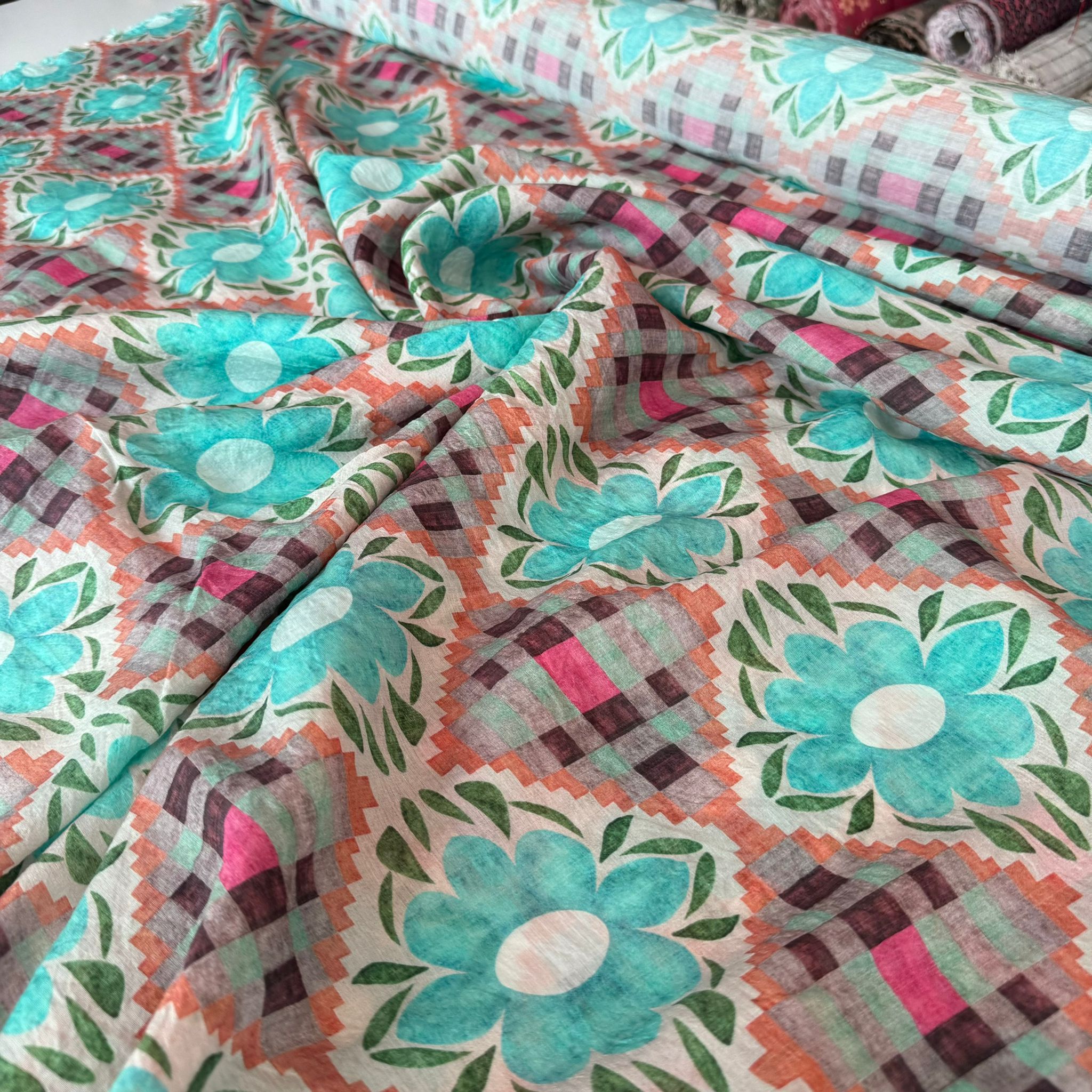 Mango Şifon Kumaş Renkli Çiçek Desenli Turkuaz Renk