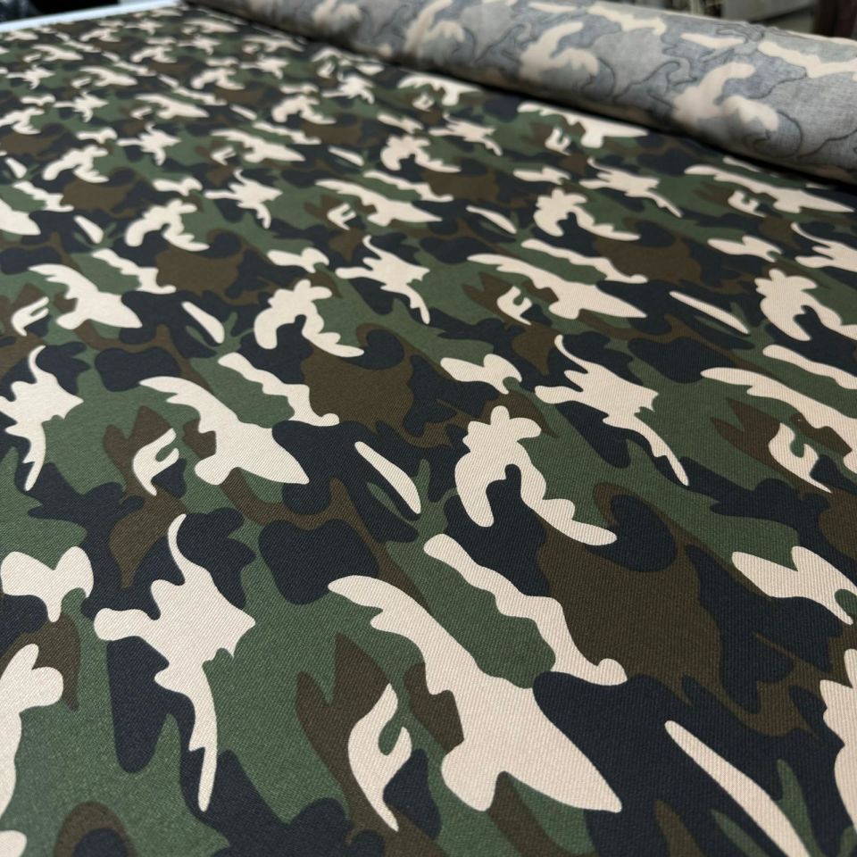 Pamuk Gabardin Kumaş Kamuflaj Desenli Çift En