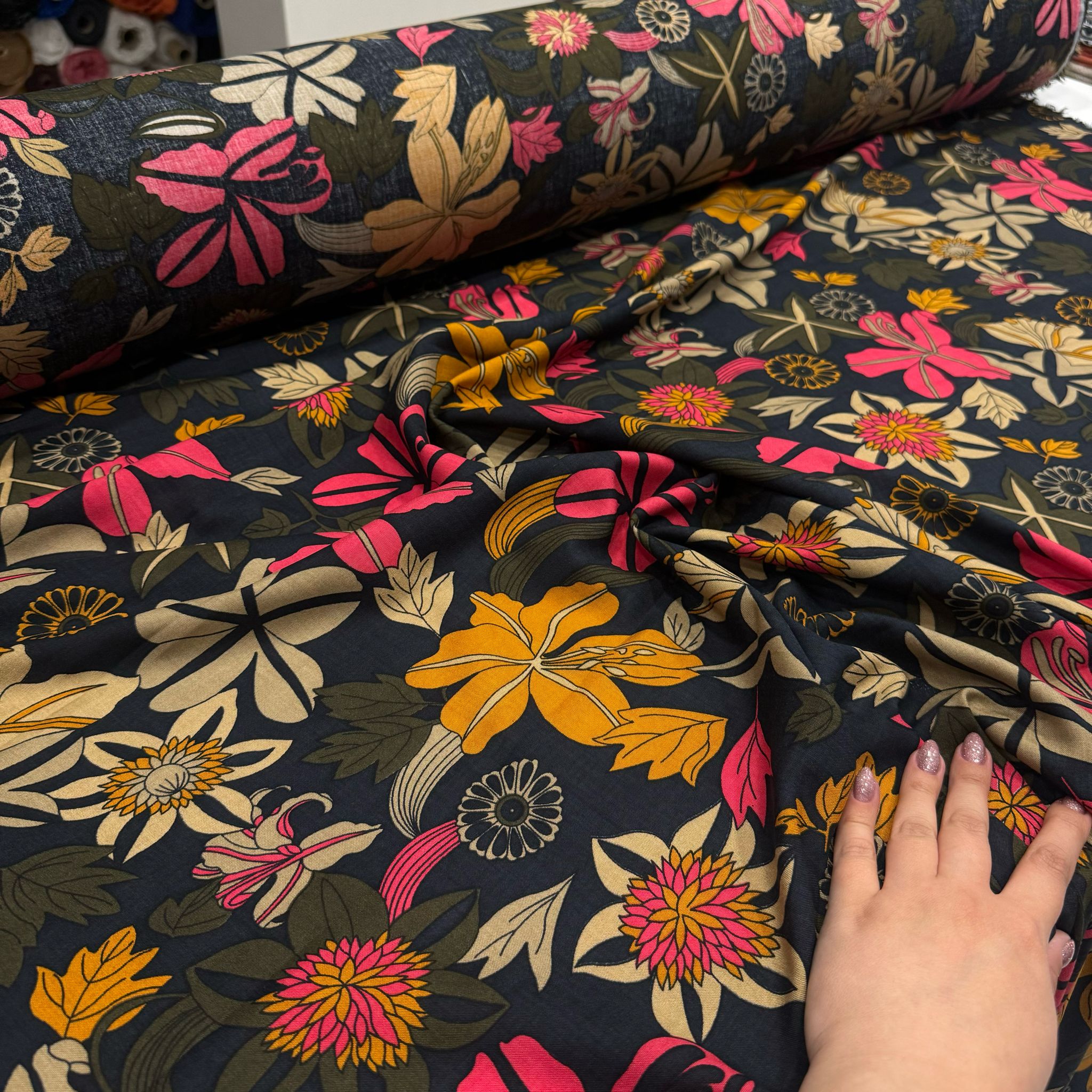 İthal Viskon Kumaş Renkli Çiçek Desenli Pembe Turuncu %100 Pamuk