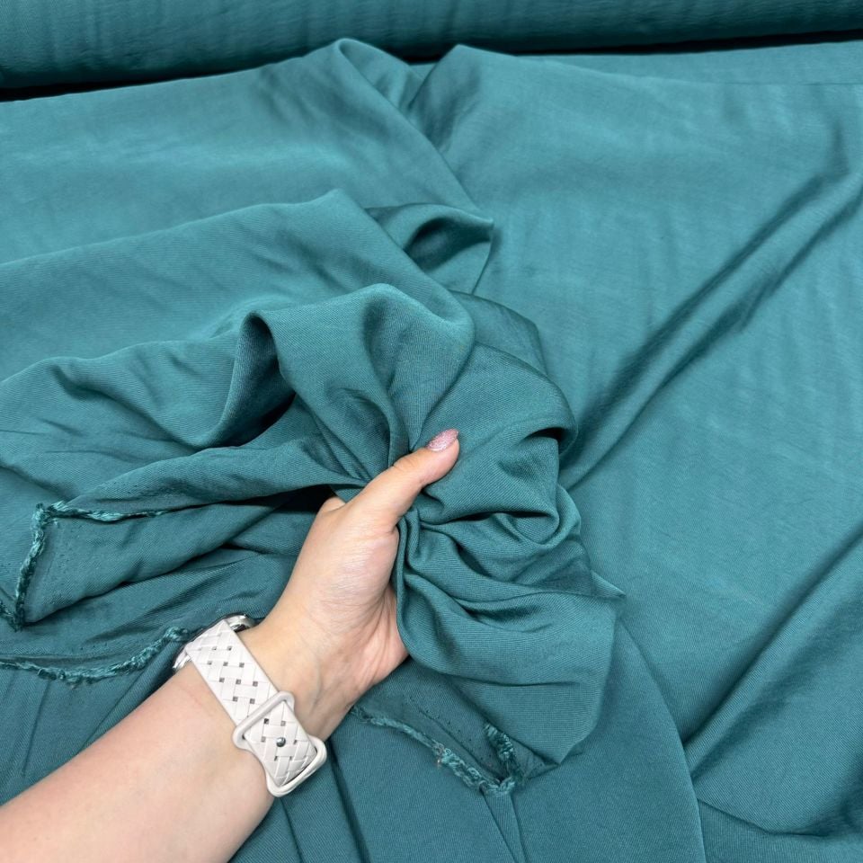 Taşlanmış Cupro Kumaş Petrol Yeşili Renk