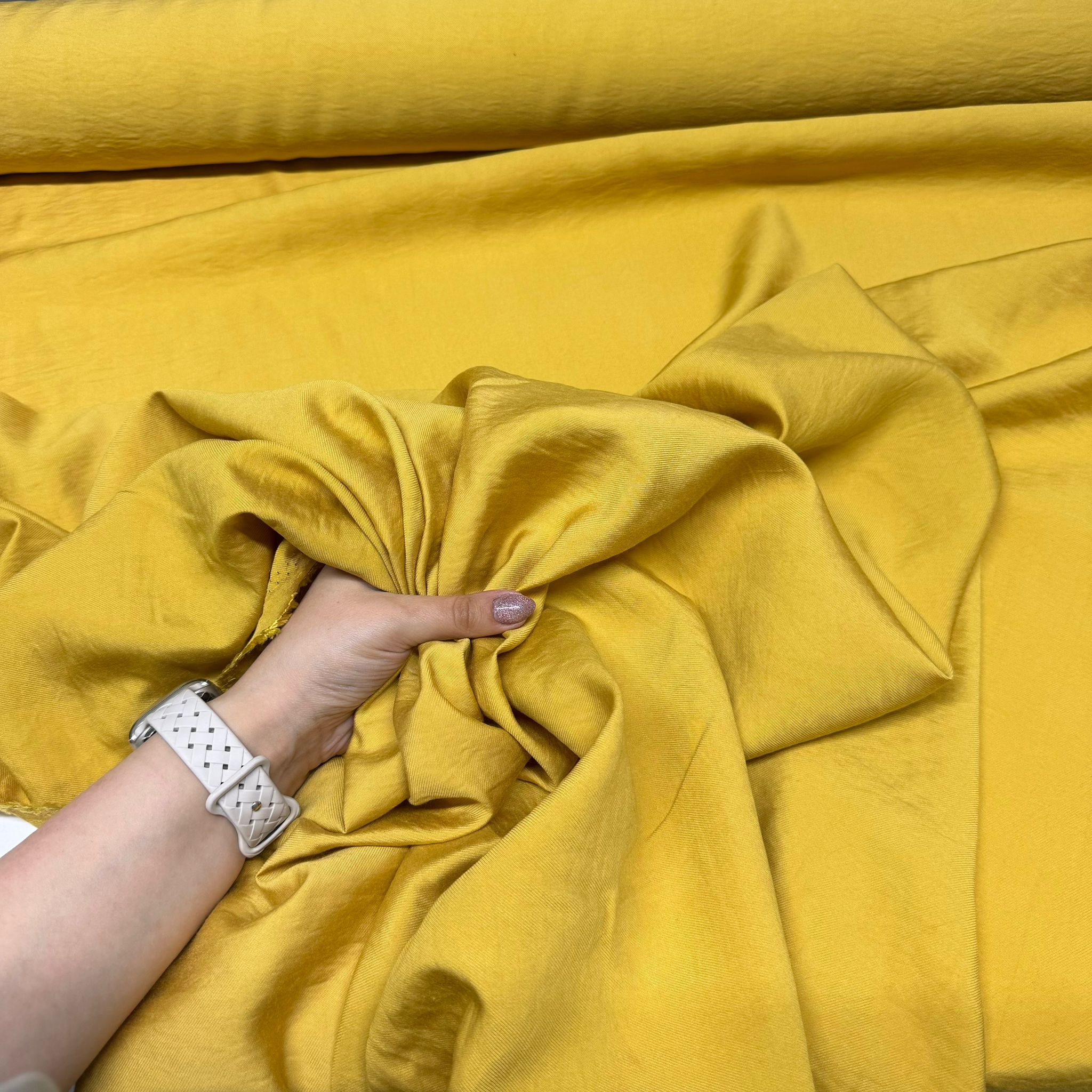 Taşlanmış Cupro Kumaş Açık Sarı Renk