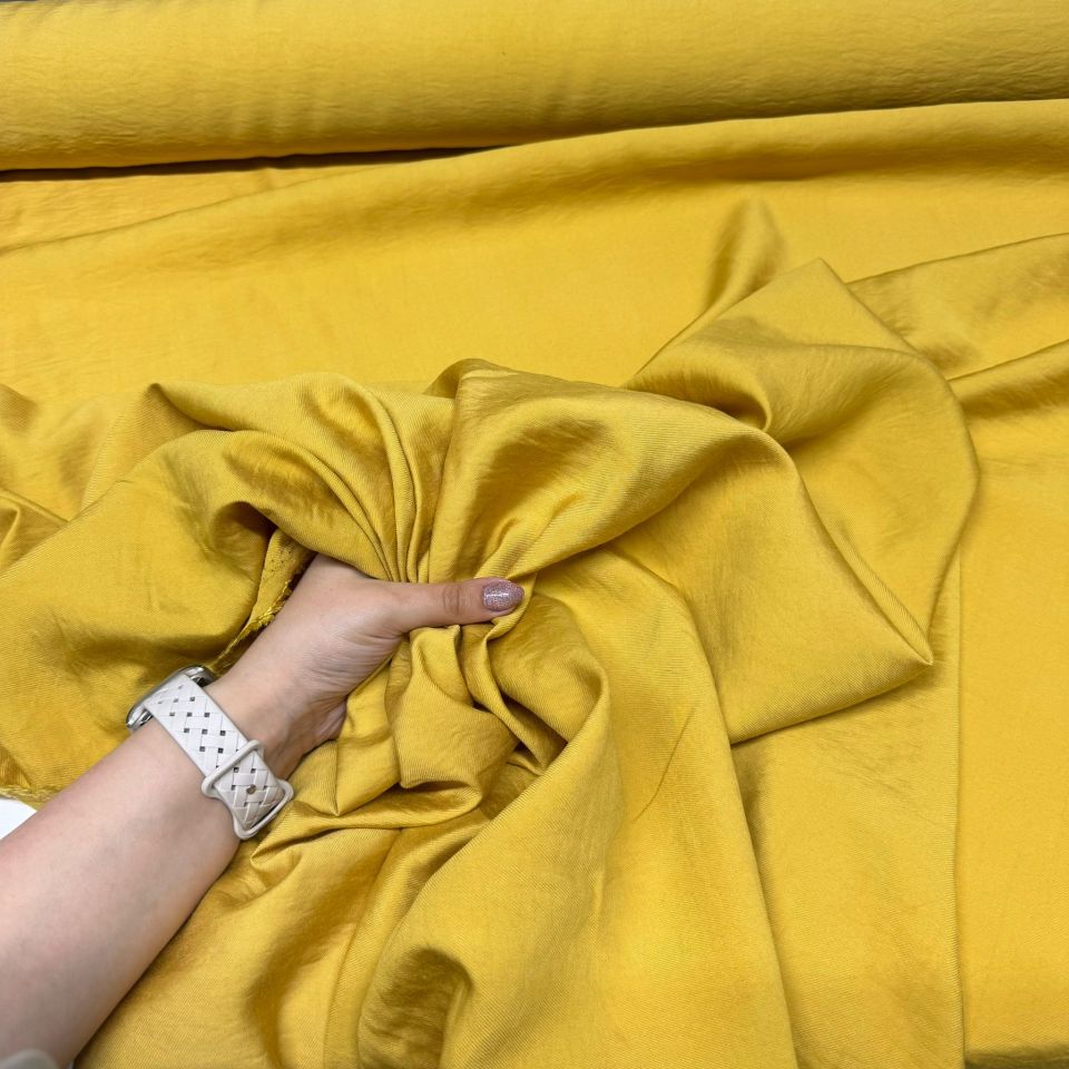 Taşlanmış Cupro Kumaş Açık Sarı Renk