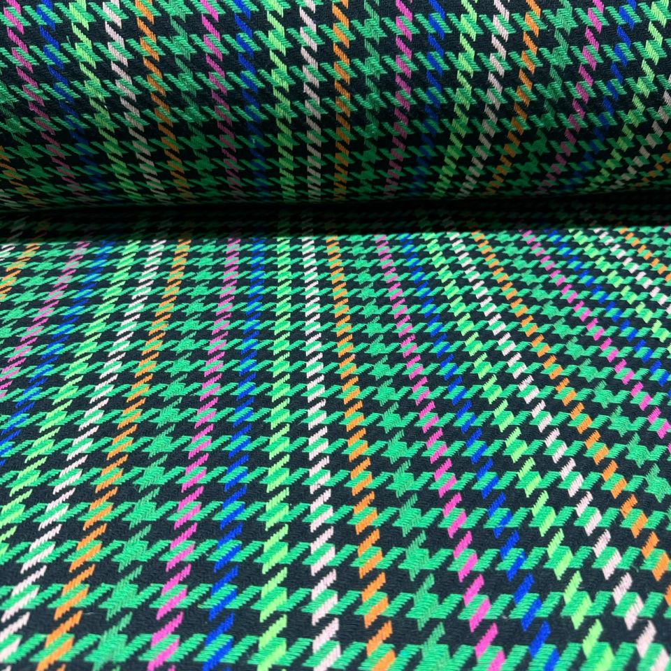 Tüvit Şanel Kumaş Kazayağı Desenli Yeşil Renk