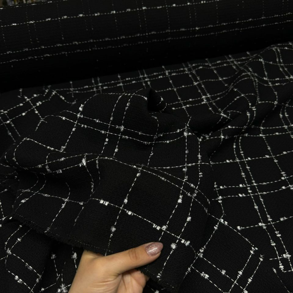 Tüvit Şanel Kumaş Siyah Renk Klasik Büyük Kare Desenli