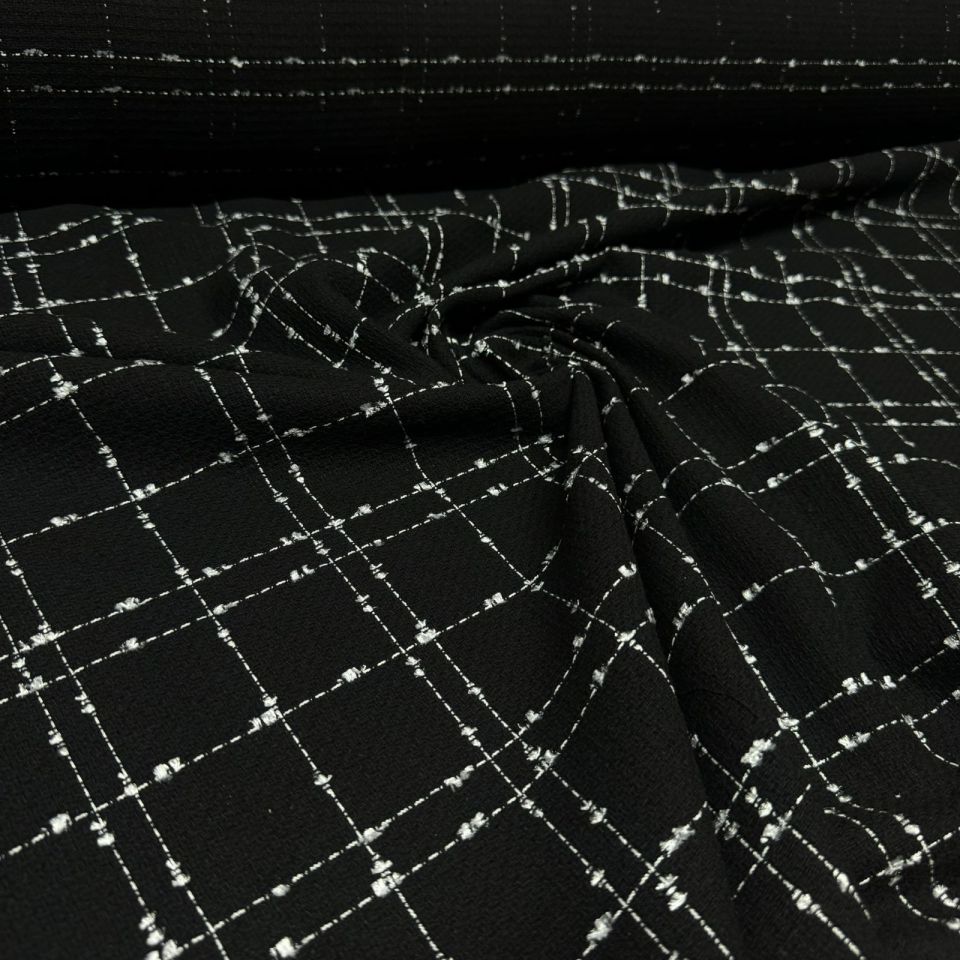 Tüvit Şanel Kumaş Siyah Renk Klasik Büyük Kare Desenli