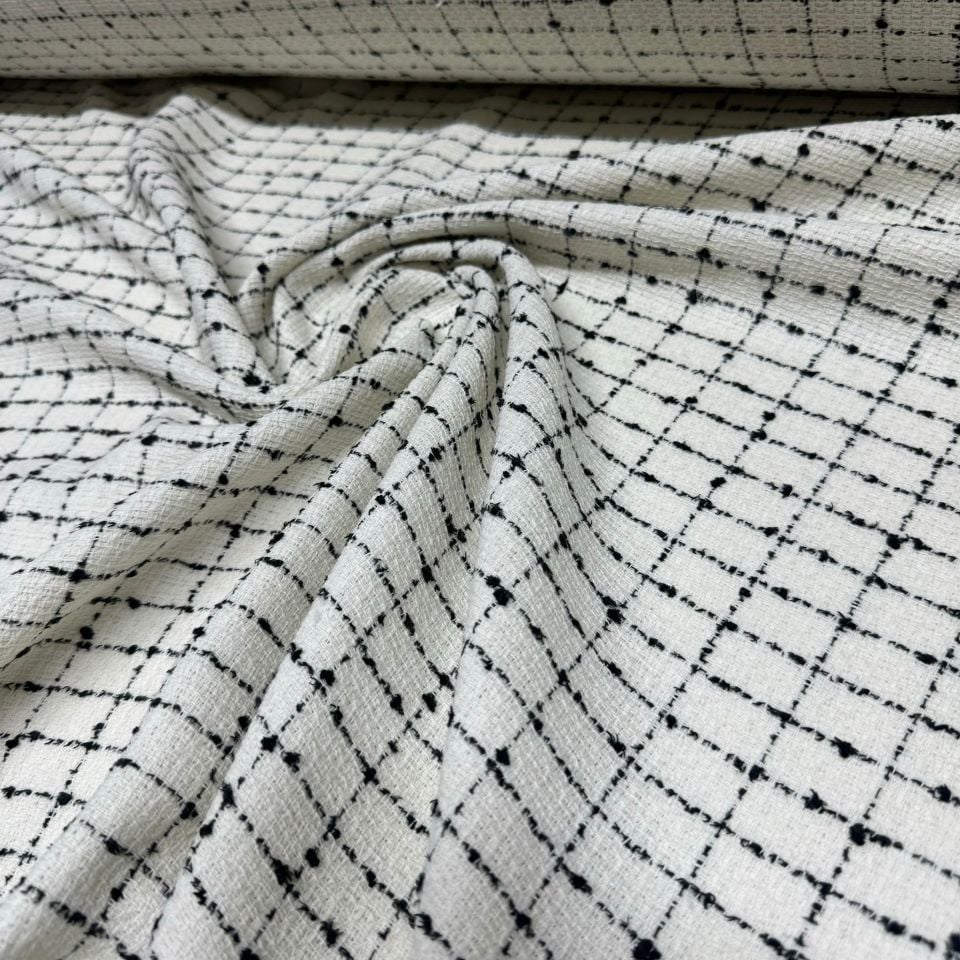 Tüvit Şanel Kumaş Kırık Beyaz/Ekru Renk Küçük Kare Desenli