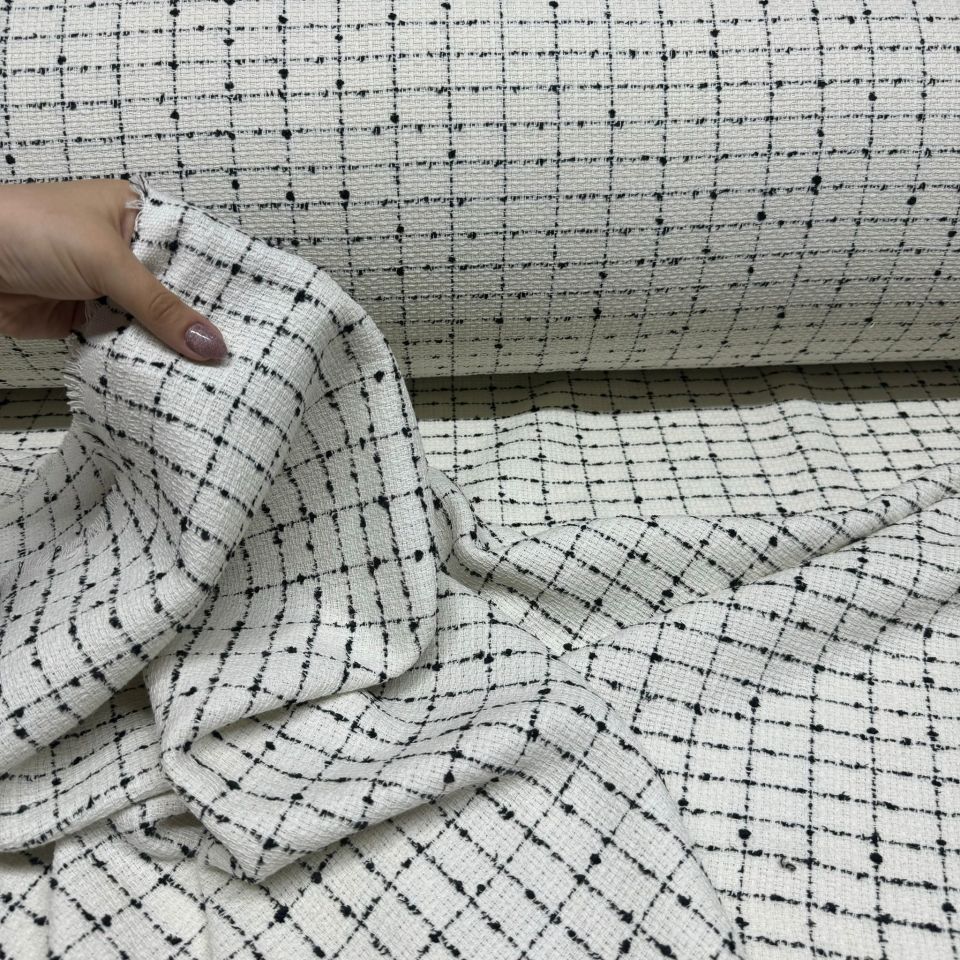 Tüvit Şanel Kumaş Kırık Beyaz/Ekru Renk Küçük Kare Desenli