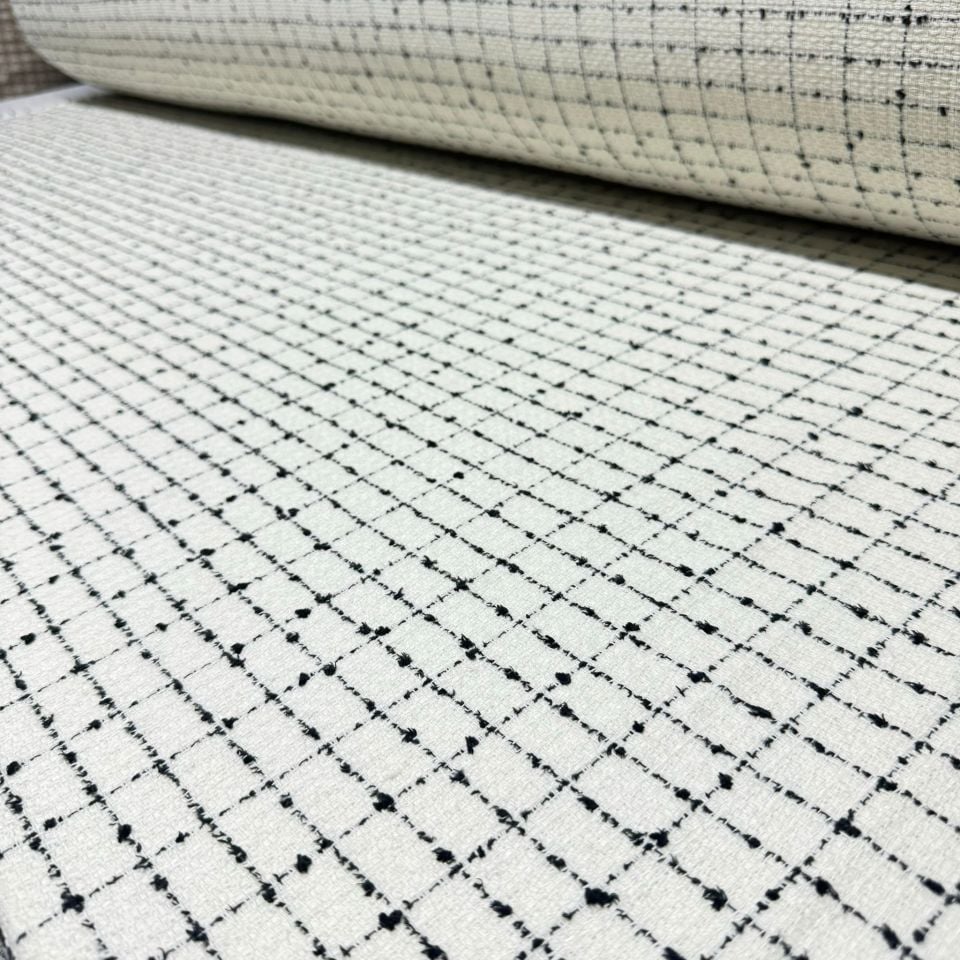 Tüvit Şanel Kumaş Kırık Beyaz/Ekru Renk Küçük Kare Desenli