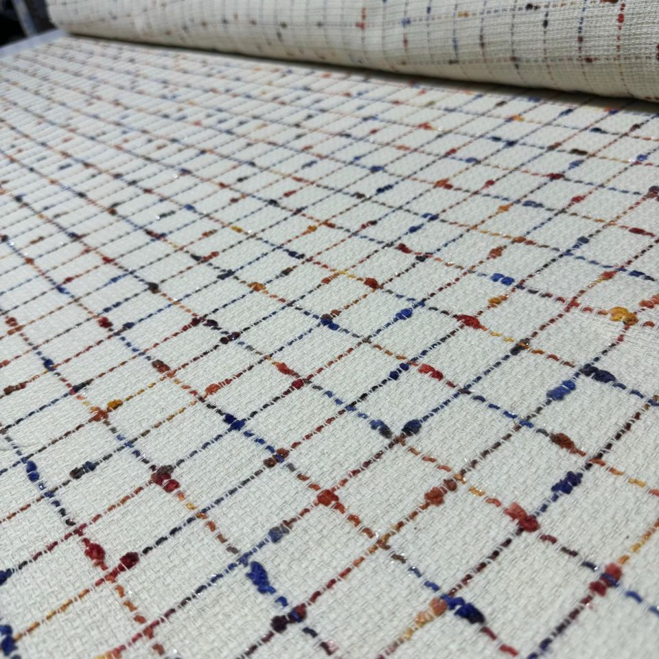 Tüvit Şanel Kumaş Ekru Renk Simli