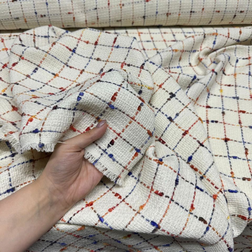 Tüvit Şanel Kumaş Ekru Renk Simli