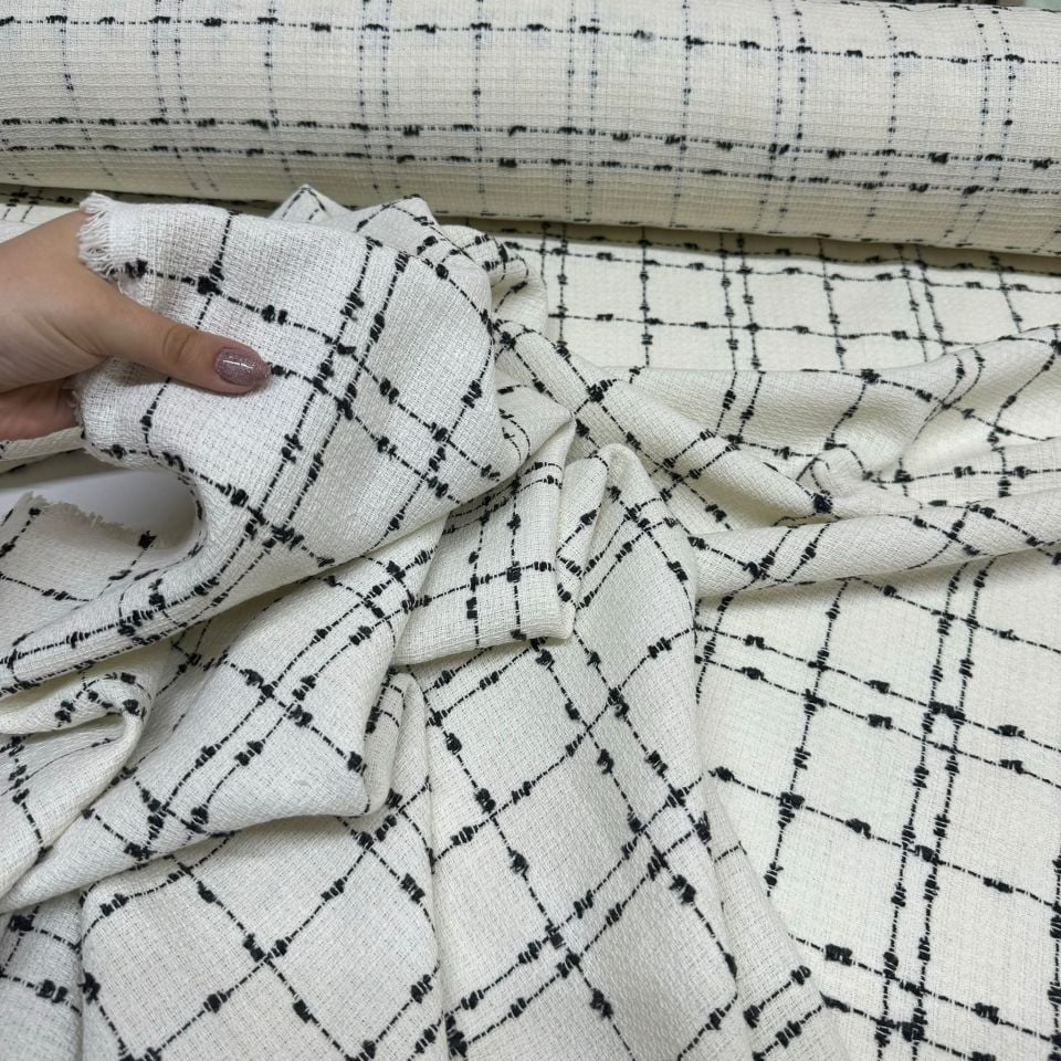 Tüvit Şanel Kumaş Kırık Beyaz/Ekru Renk Klasik Büyük Kareli