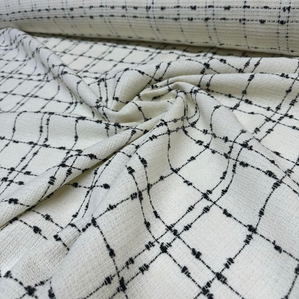 Tüvit Şanel Kumaş Kırık Beyaz/Ekru Renk Klasik Büyük Kareli