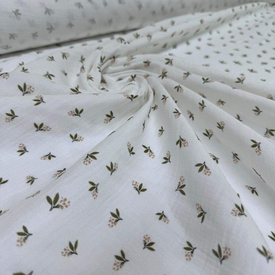 Organik Çift Kat Müslin Kumaş Minik Çiçek Desenli %100 Pamuk