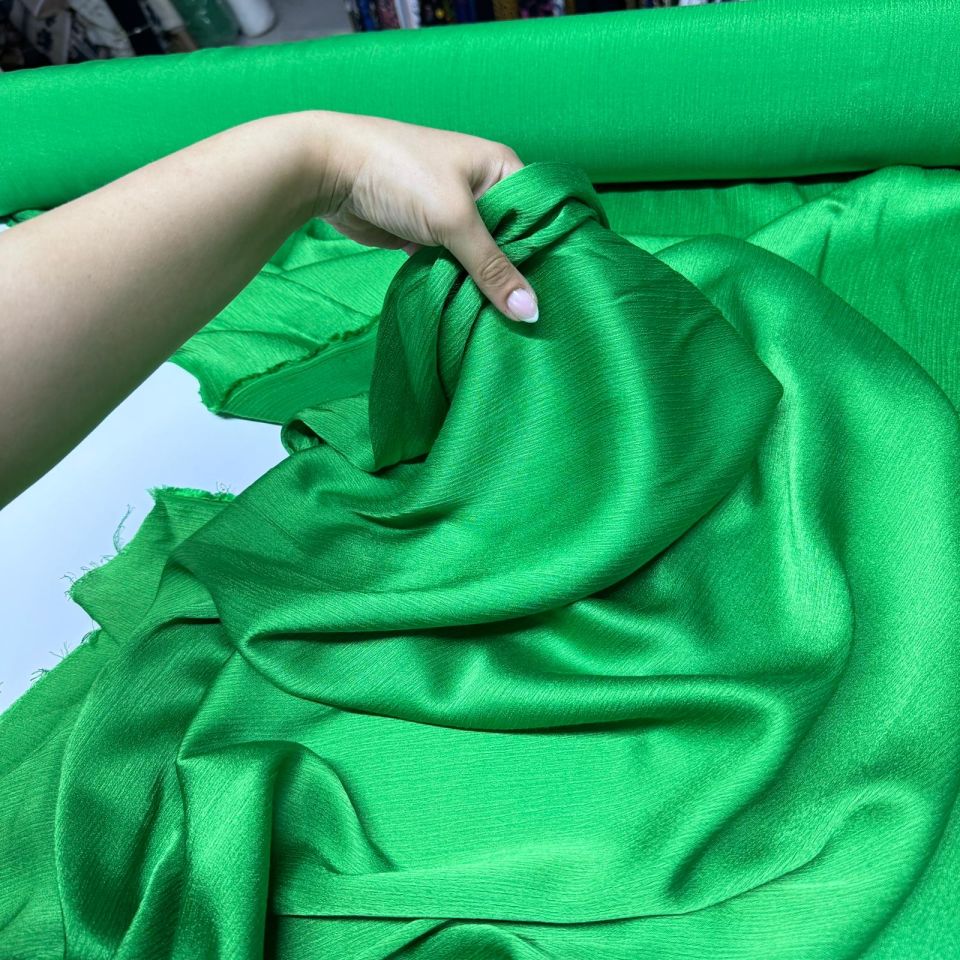 Pamuk Saten Viskon Kumaş Çift En Parlak Canlı Yeşil