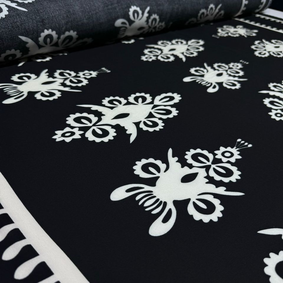 İthal Viskon Kumaş Su Yolu Etnik Desen %100 Pamuk Çift En Siyah Renk