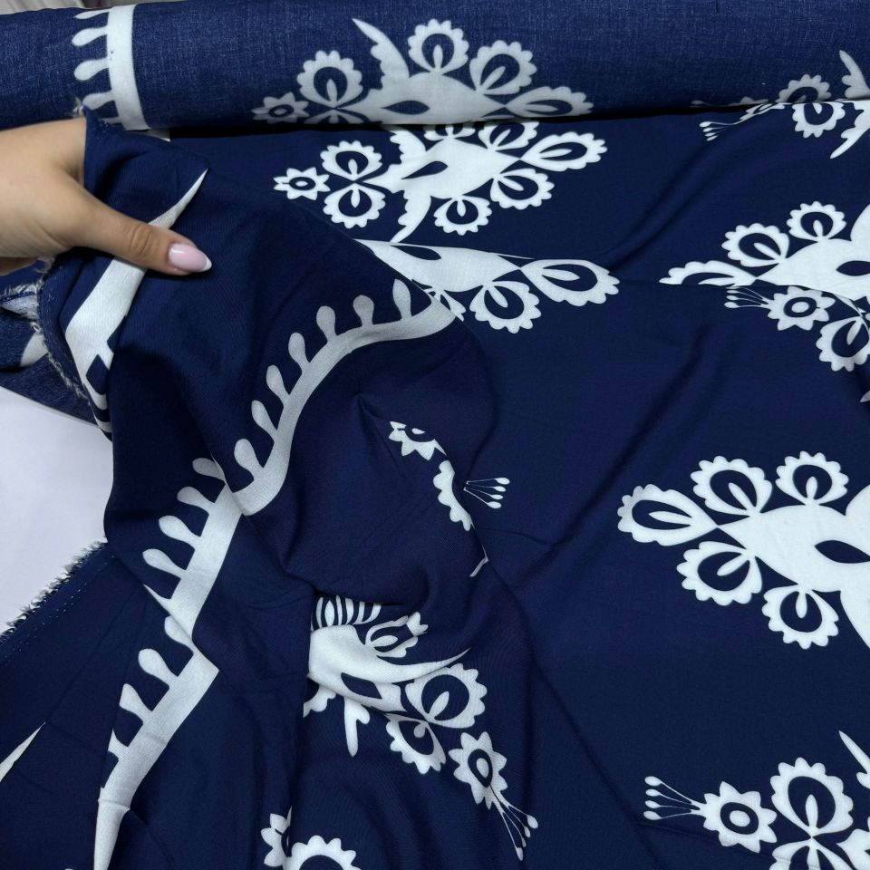 İthal Viskon Kumaş Su Yolu Etnik Desen %100 Pamuk Çift En Lacivert Renk