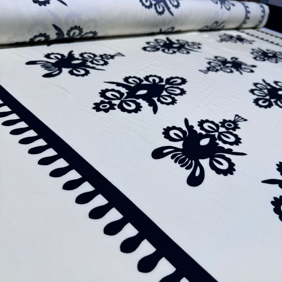 İthal Viskon Kumaş Su Yolu Etnik Desen %100 Pamuk Çift En Siyah Ekru Renk