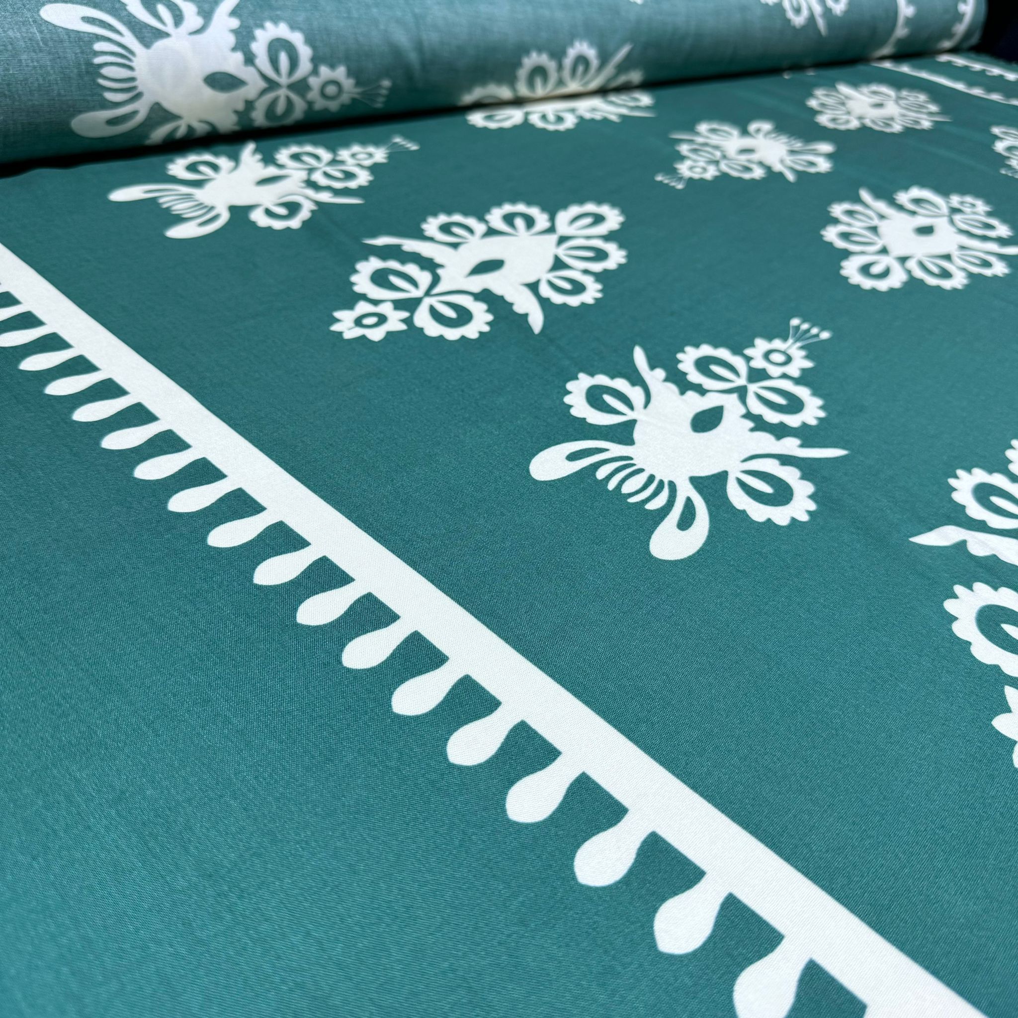 İthal Viskon Kumaş Su Yolu Etnik Desen %100 Pamuk Çift En Petrol Yeşili Renk