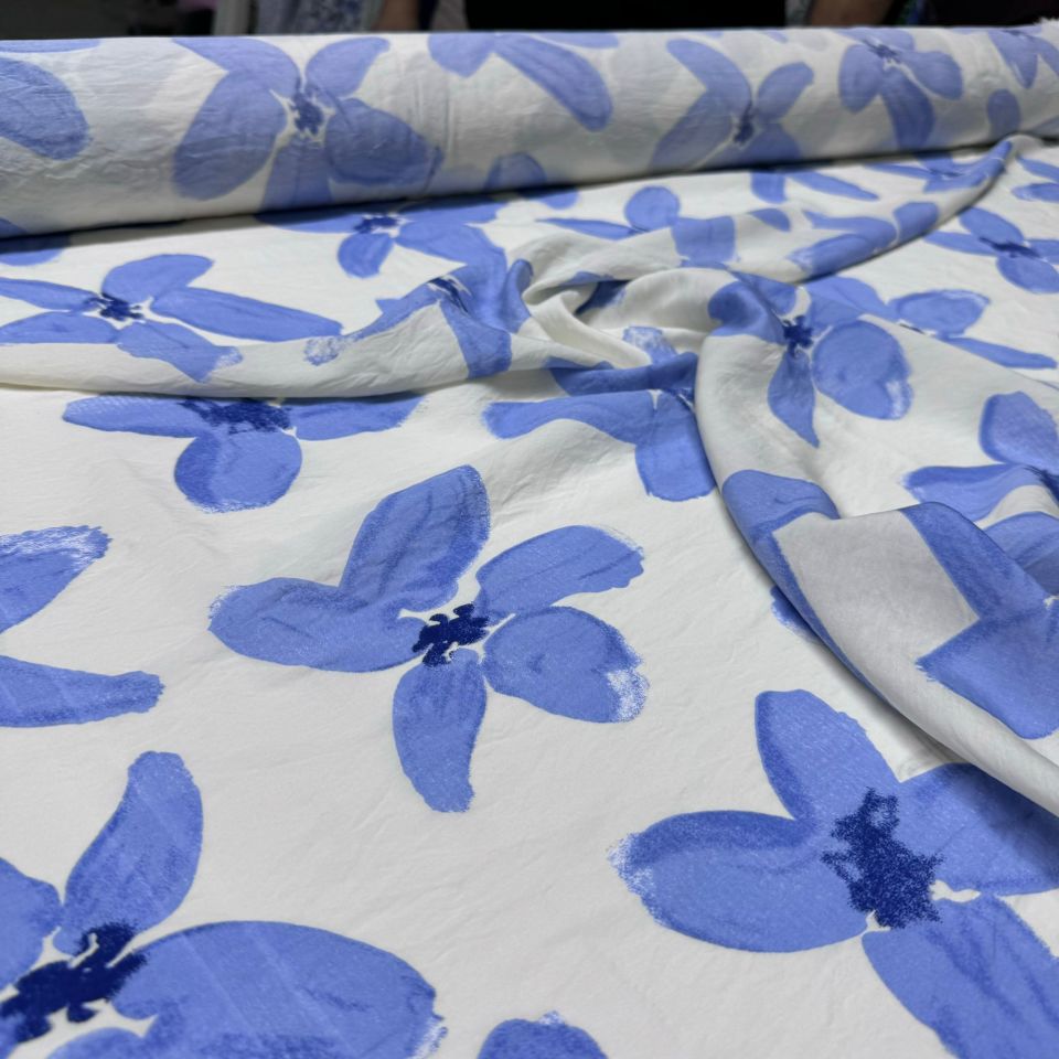 Ayrobin Kumaş Çiçek Desenli En 150 cm Modal Kumaş Mavi Renk