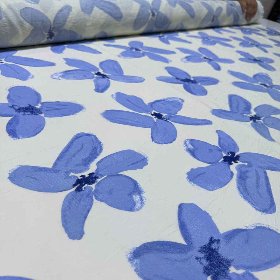 Ayrobin Kumaş Çiçek Desenli En 150 cm Modal Kumaş Mavi Renk