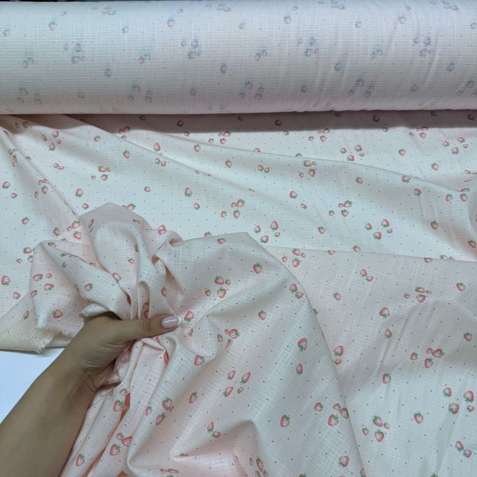 Pamuk Flam Keten Kumaş Pembe Renk Çilek Desenli Çift En