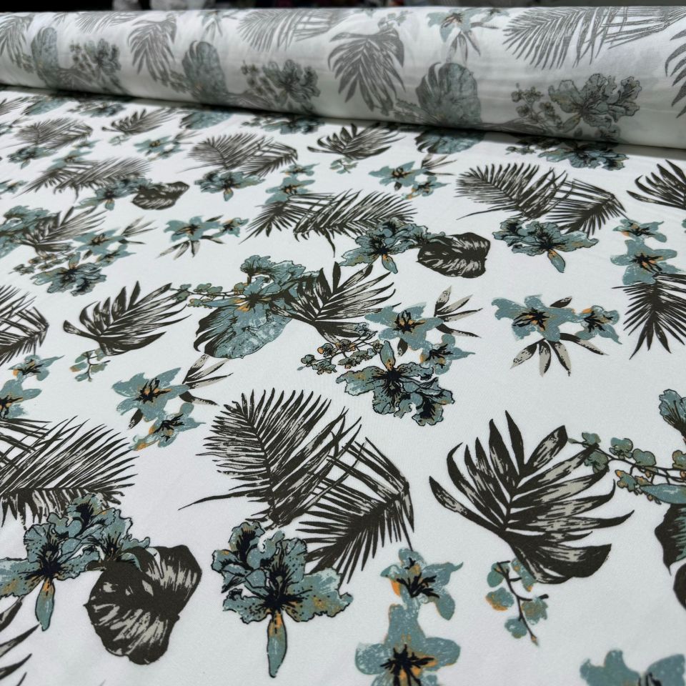 İthal Viskon Kumaş %100 Pamuk Su Yeşili Renk Çiçek ve Yaprak Desen