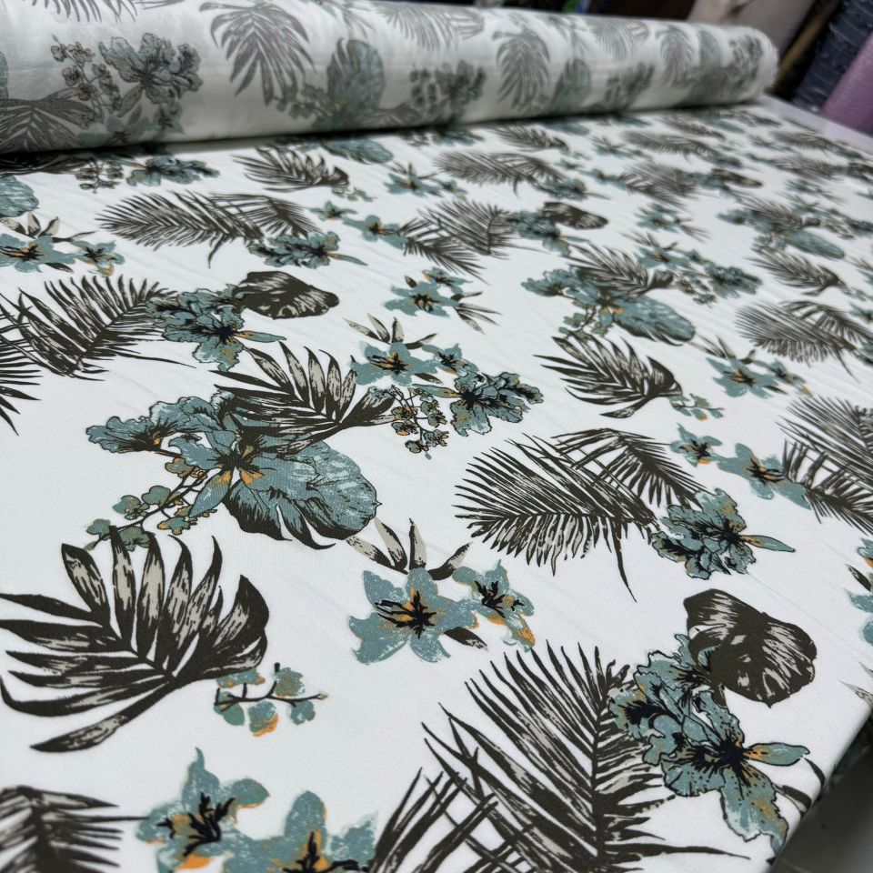 İthal Viskon Kumaş %100 Pamuk Su Yeşili Renk Çiçek ve Yaprak Desen