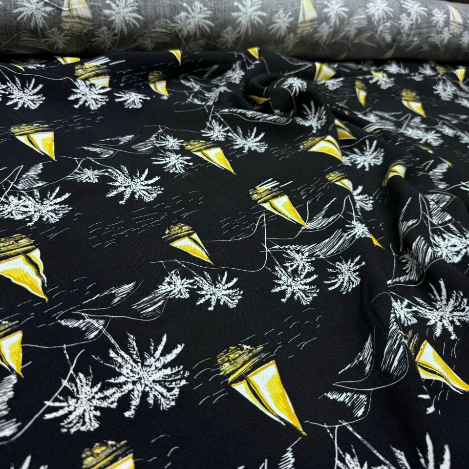 İthal Viskon Kumaş %100 Pamuk Siyah Renk Deniz Temalı Yelkenli