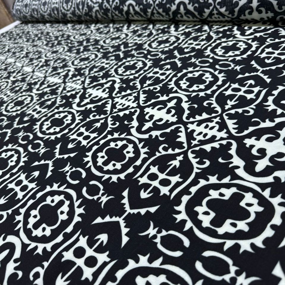 İthal Viskon Kumaş %100 Pamuk Siyah Renk Çok Desenli