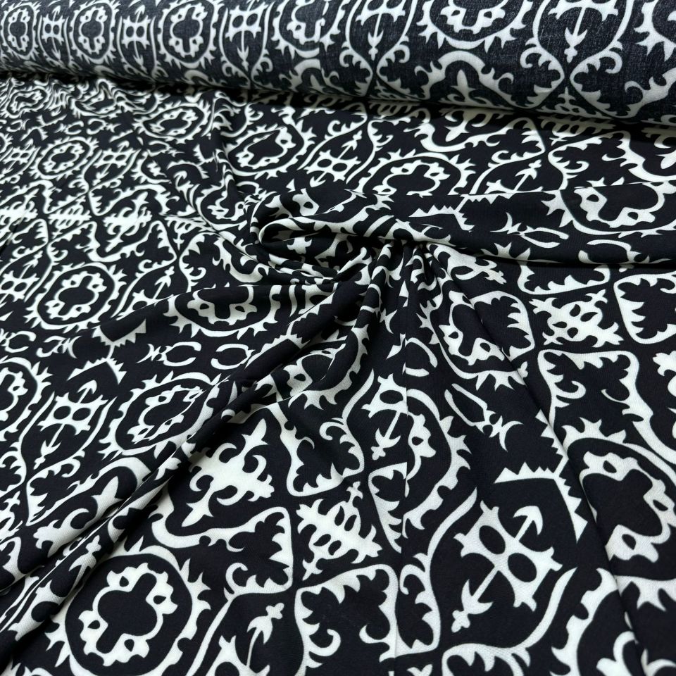 İthal Viskon Kumaş %100 Pamuk Siyah Renk Çok Desenli